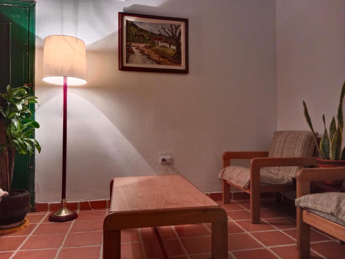 Casa De Lourdes - La Candelaria ボゴタ エクステリア 写真