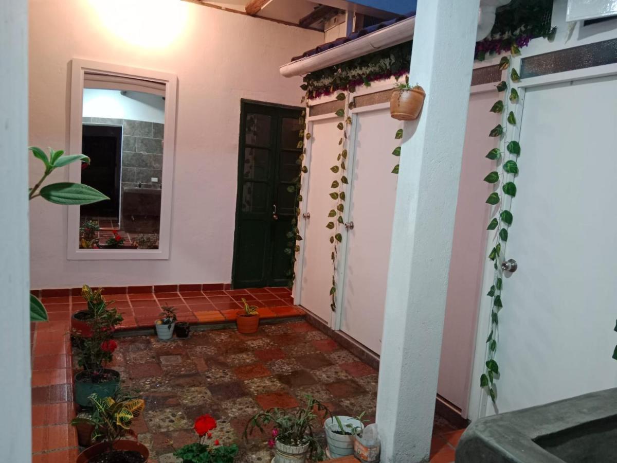 Casa De Lourdes - La Candelaria ボゴタ エクステリア 写真