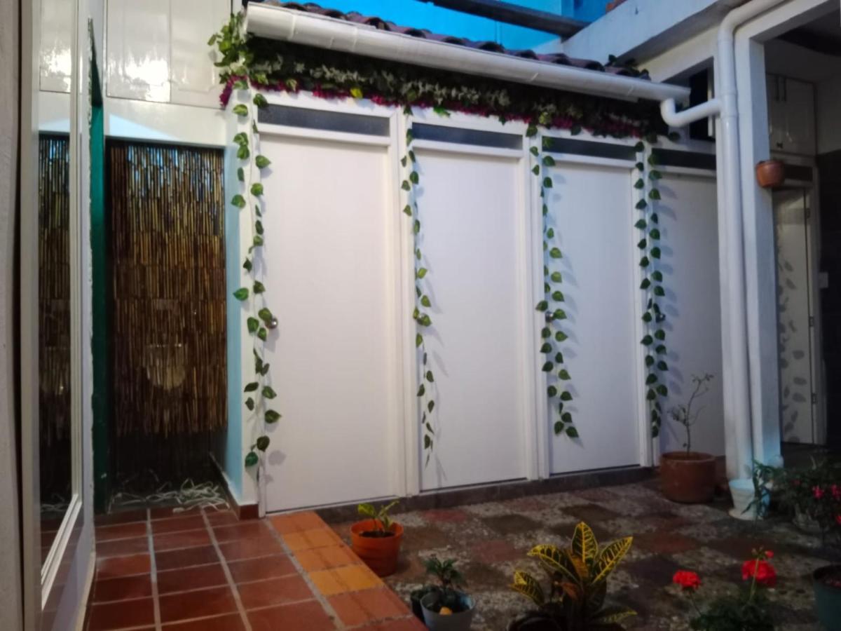 Casa De Lourdes - La Candelaria ボゴタ エクステリア 写真